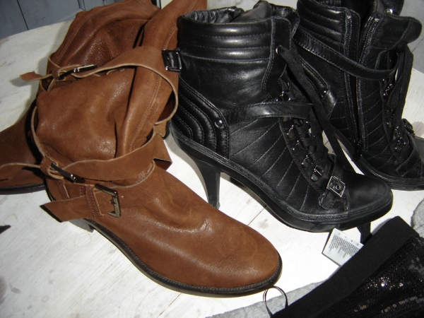 shoes aout 09.jpg