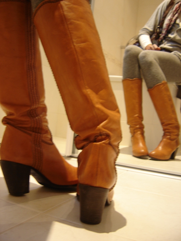 my lovely boots in the mirror.jpg