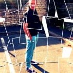 look Homme chino et sneakers