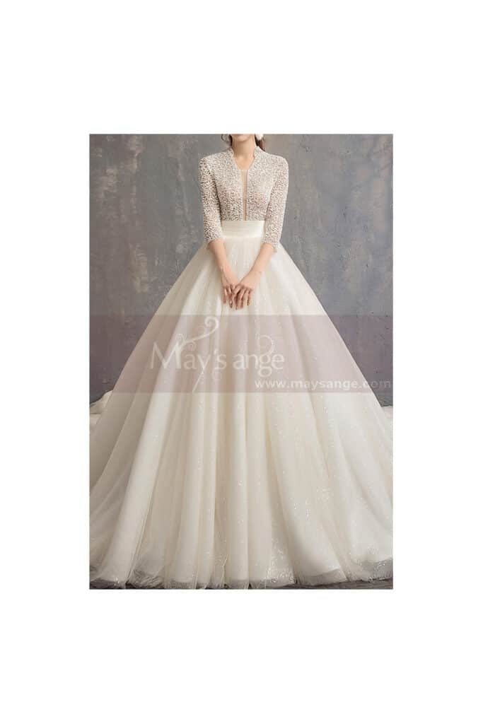 Robe Mariage Haut Perles Grande Jupe Avec Traine 2.jpg